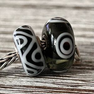 TROLLBEADS Lot Of 2 Black & White LAA 925S NEW! Tribal Pattern & Eye